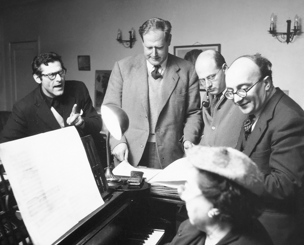 Sam Wanamaker, Norman Delmar, Gerard Hoffnung and Franz Reizenstein